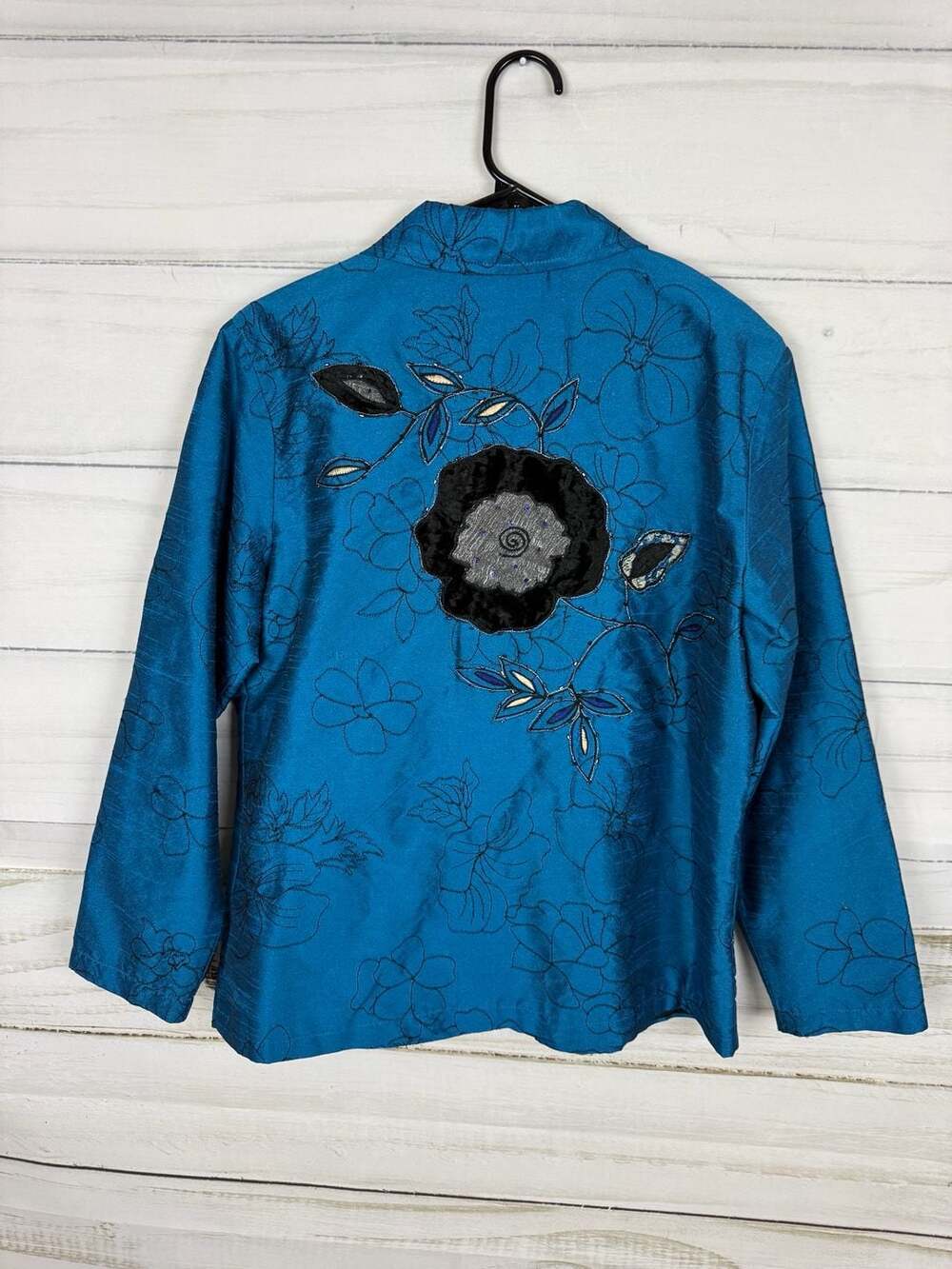 NYPL Collection Size M Blue Floral Embroidered Button Down Jacket - Picture 2 of 6
